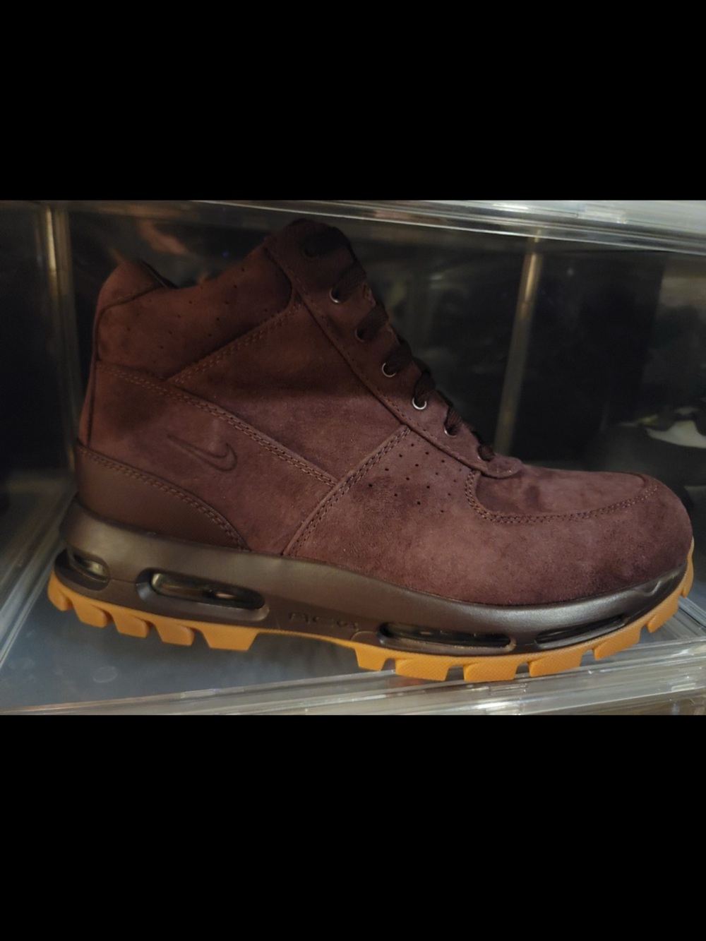 Nike Men’s Dark Brown Suede High-Top Boot with Gum Sole